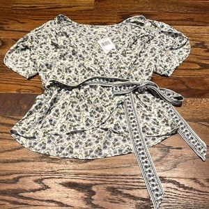 Max studio new with tags floral blouse size small